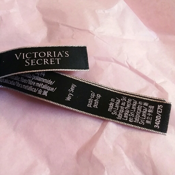 Beautiful NEW VS Very Sexy bra - Picture 7 of 8